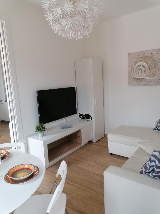 Casa Bartelli - Ceriale Lägenhet Exteriör bild